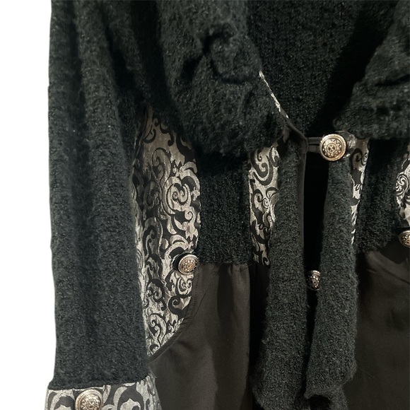 100% Unique Button-Up Shawl Sweater - Size Small - Picture 3 of 6